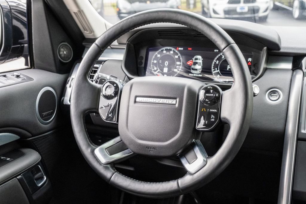 Used 2020 Land Rover Discovery Landmark AWD/4WD image 27