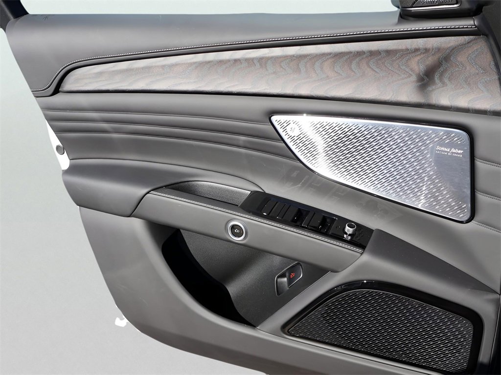 New 2025 Maserati Grecale GT image 38