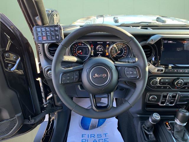 Used 2023 Jeep Gladiator Willys image 37