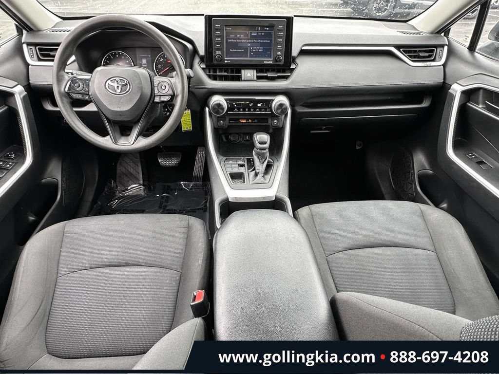 Used 2022 Toyota RAV4 LE AWD/4WD image 12