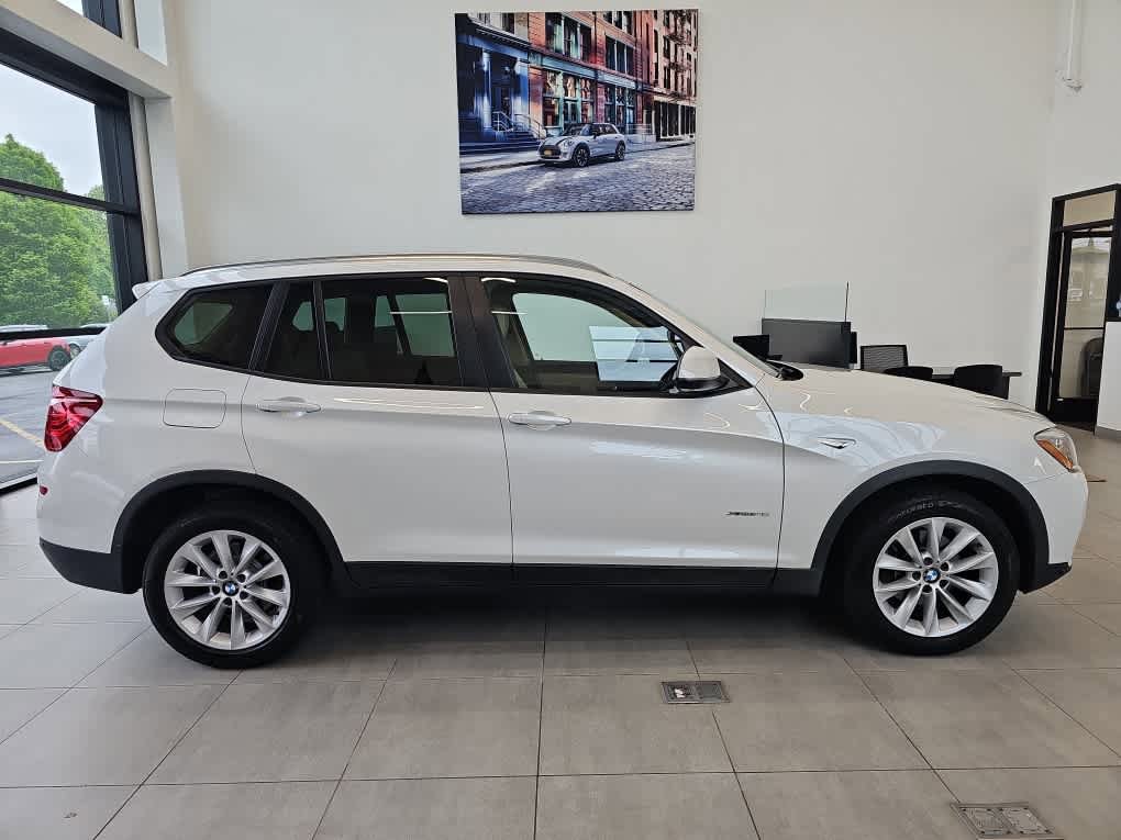 Used 2017 BMW X3 xDrive28i AWD/4WD image 13