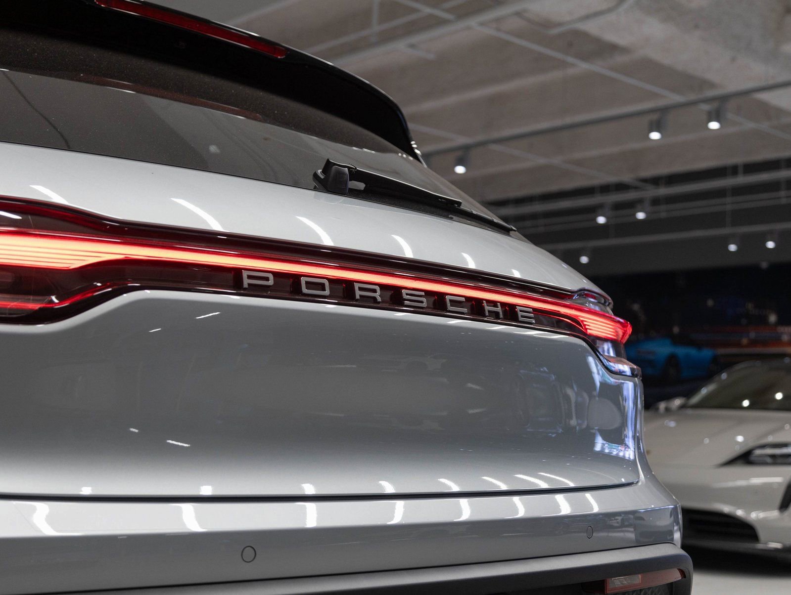 Certified 2026 Porsche Macan image 32