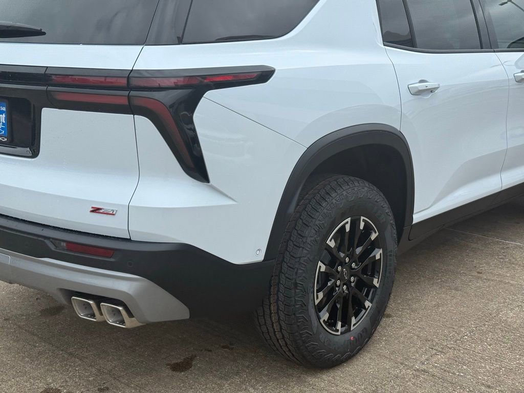 New 2026 Chevrolet Traverse Z71 w/ Enhanced Driving Package image 11