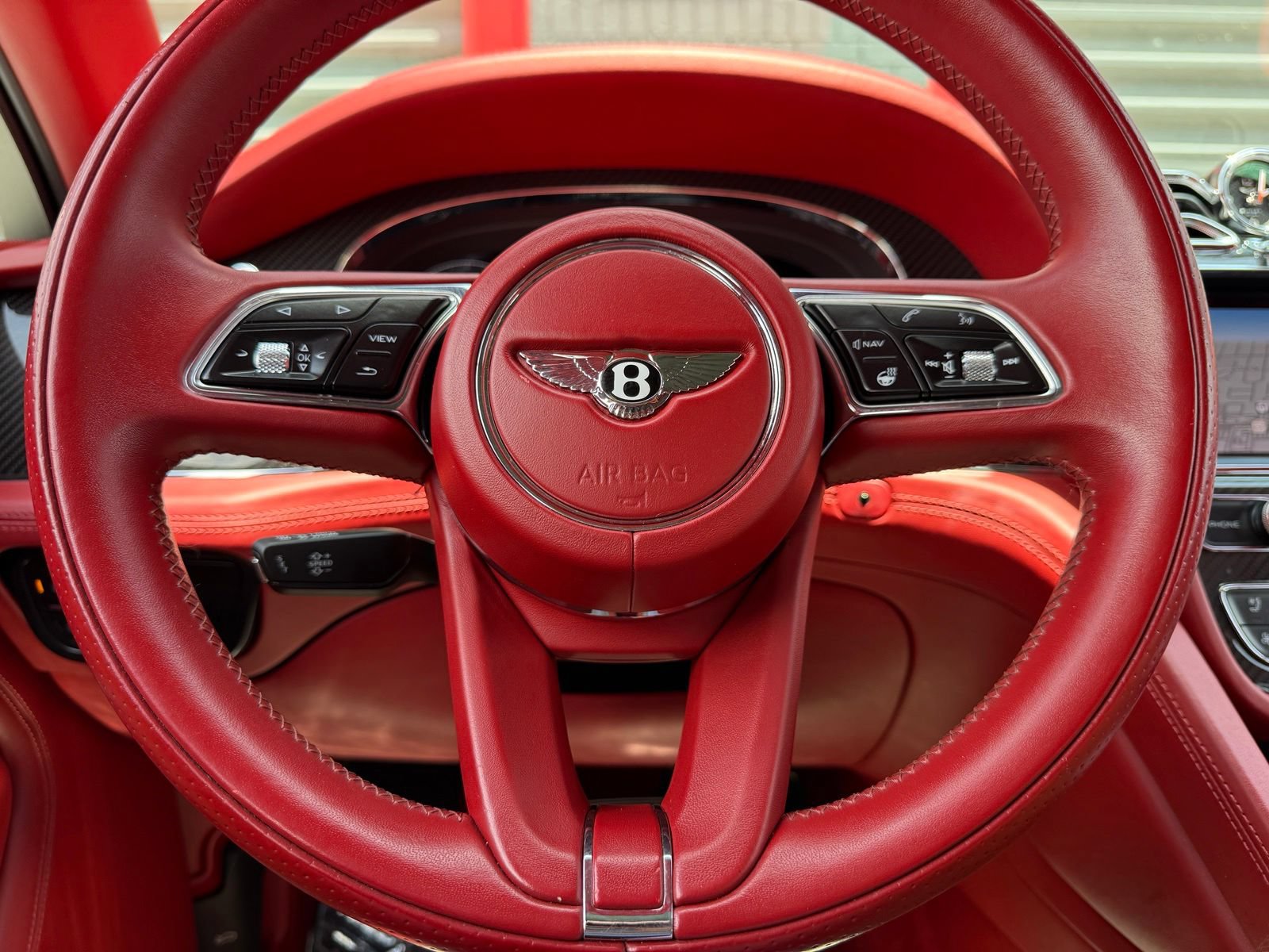 Used 2022 Bentley Bentayga Speed AWD/4WD image 40