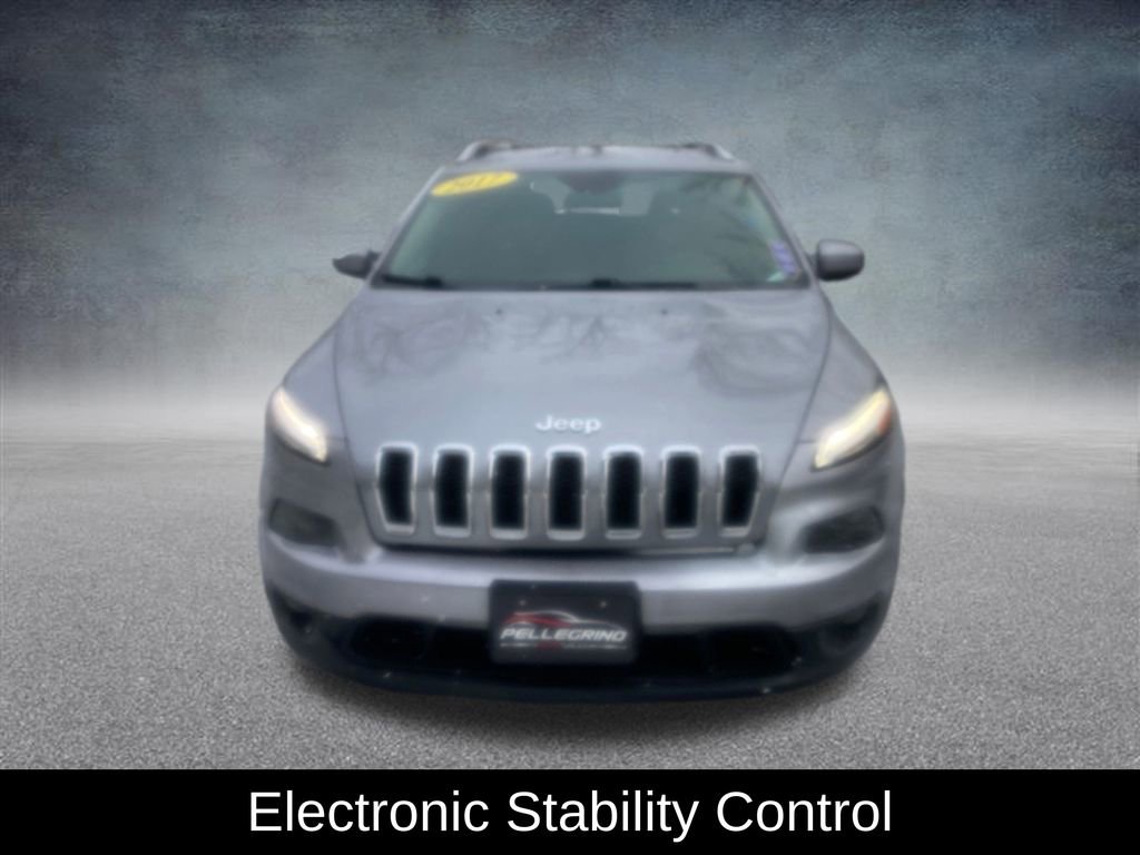 Used 2017 Jeep Cherokee Latitude image 10