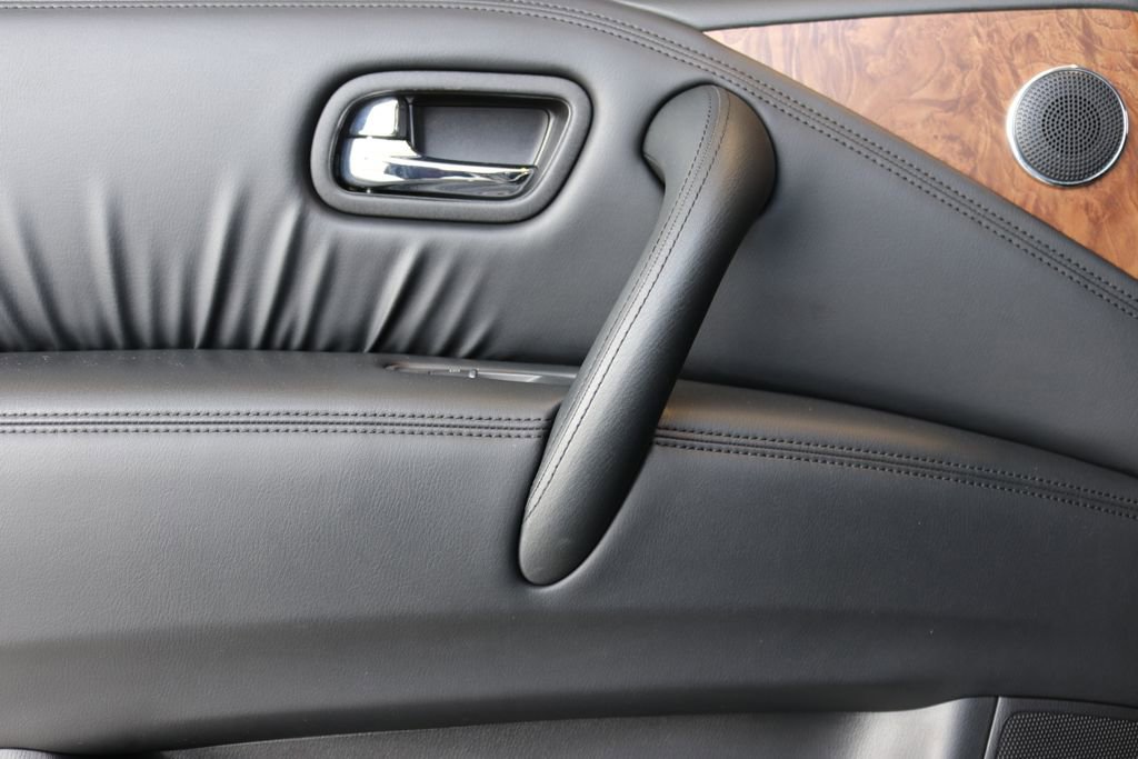 Used 2024 Nissan Armada SL image 22