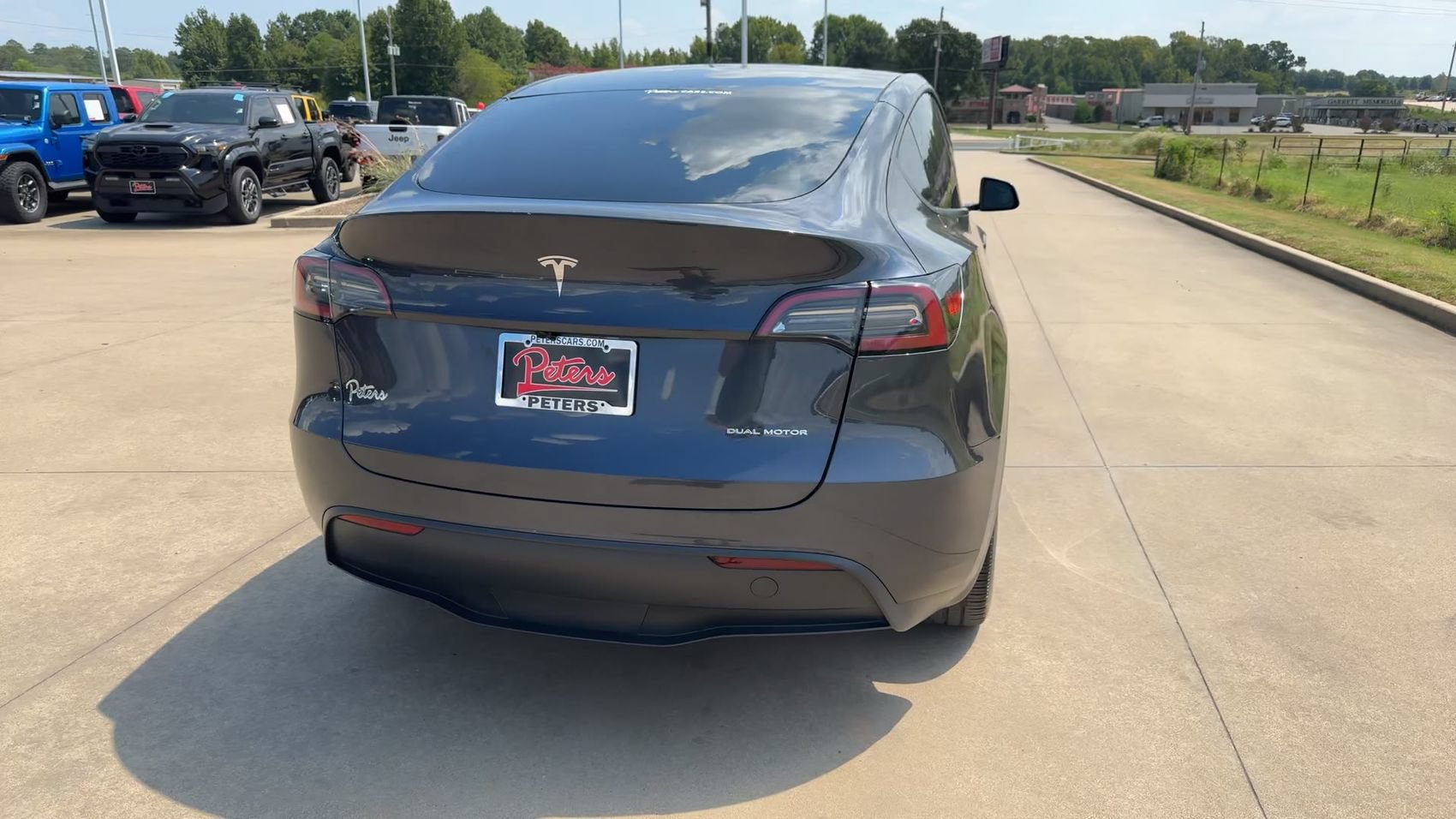 Used 2025 Tesla Model Y Long Range AWD/4WD image 7