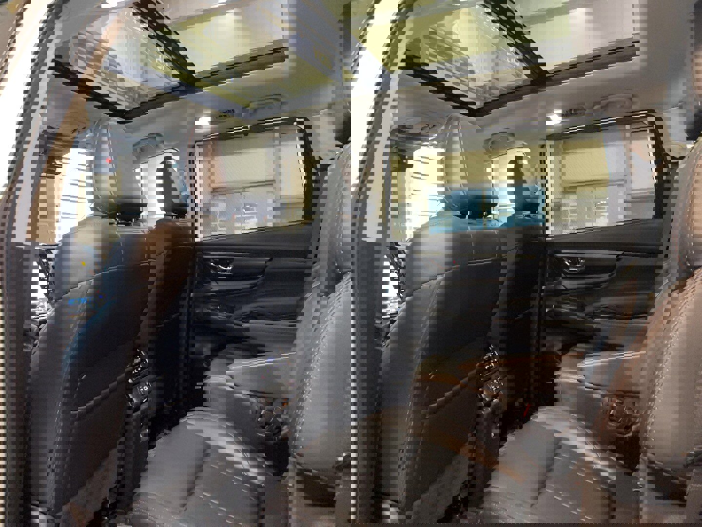 Used 2025 Subaru Ascent Bronze Edition image 6