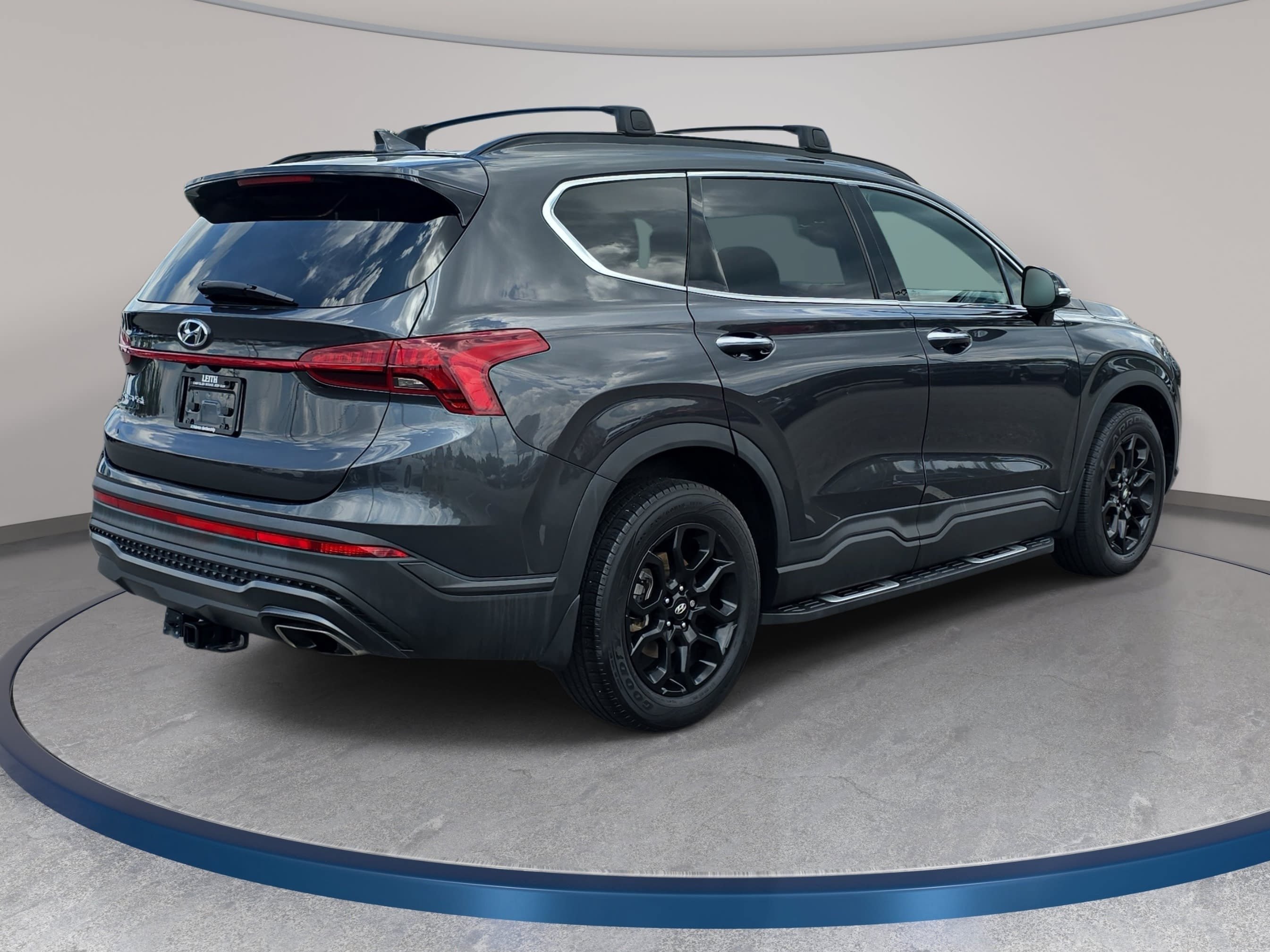 Used 2022 Hyundai Santa Fe XRT w/ Cargo Package FWD image 6