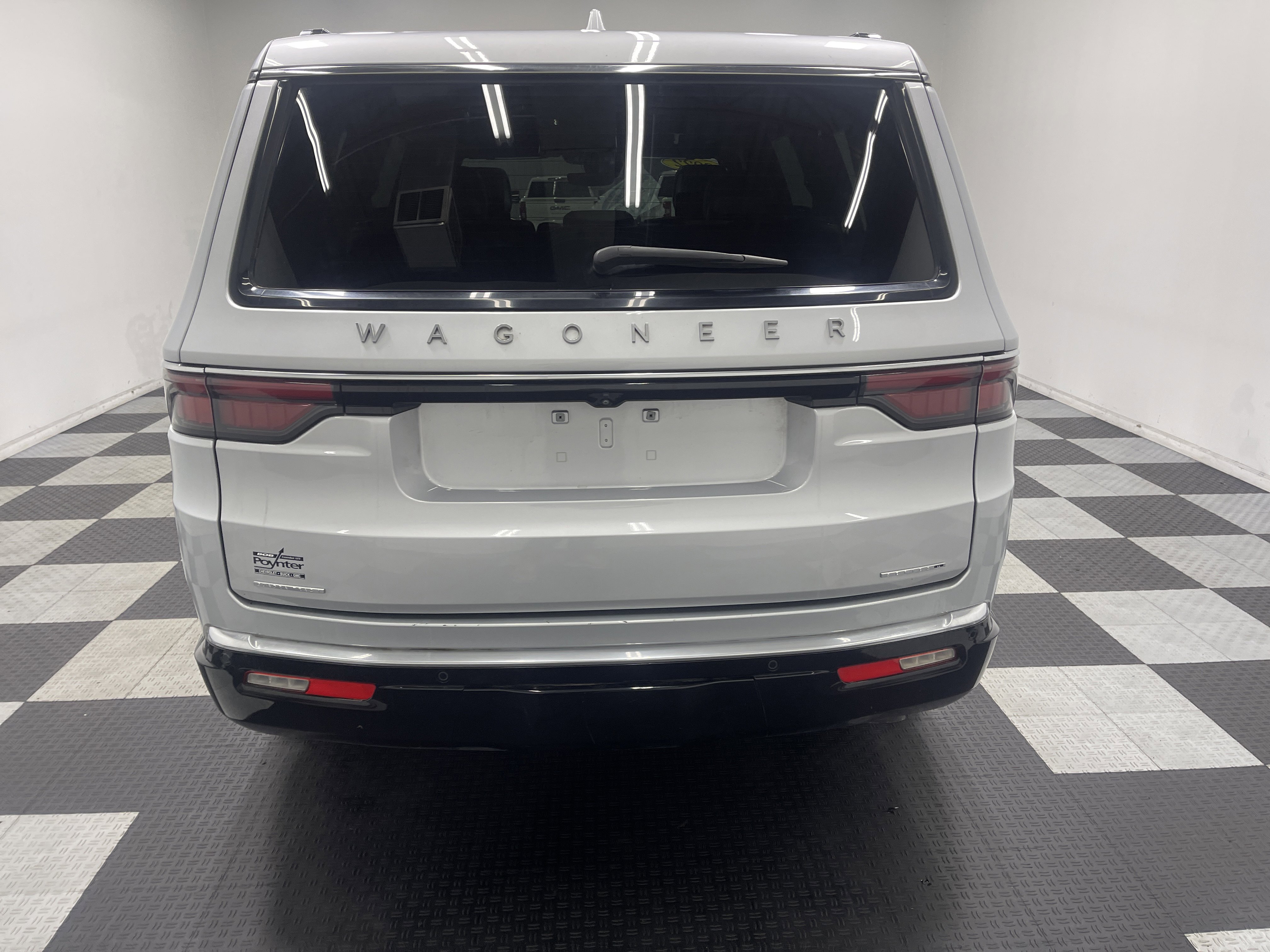 Used 2022 Jeep Wagoneer Series II w/ Premium Group I image 3
