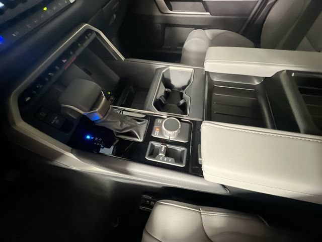 New 2026 Toyota Tundra Limited AWD/4WD image 21