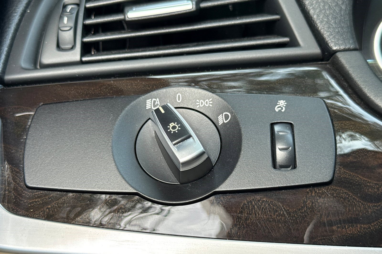 Used 2014 BMW 528i Sedan image 39