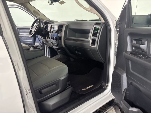 Used 2015 RAM 2500 Tradesman w/ Chrome Appearance Group image 30