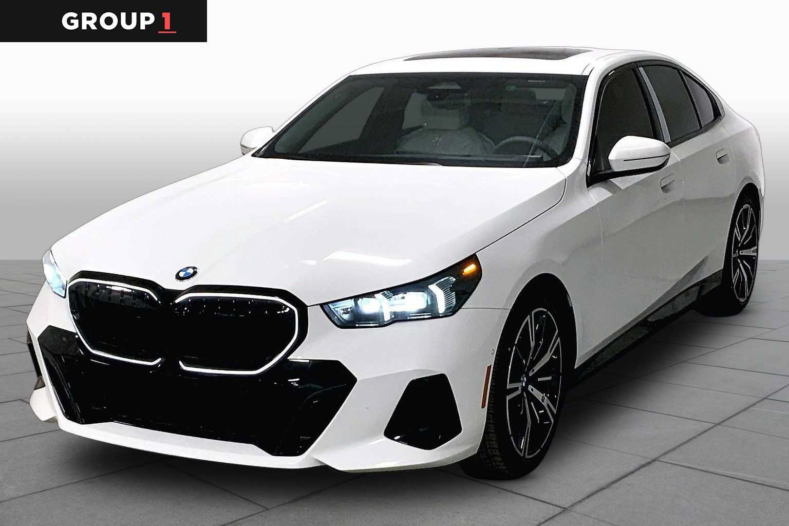 New 2027 BMW 530i xDrive w/ M Sport Package