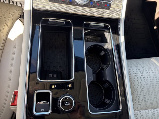 Used 2022 Lincoln Aviator Black Label w/ Dynamic Handling Package image 31