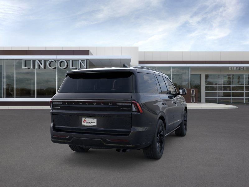 New 2026 Lincoln Navigator Reserve w/ Jet Appearance Package AWD/4WD image 9