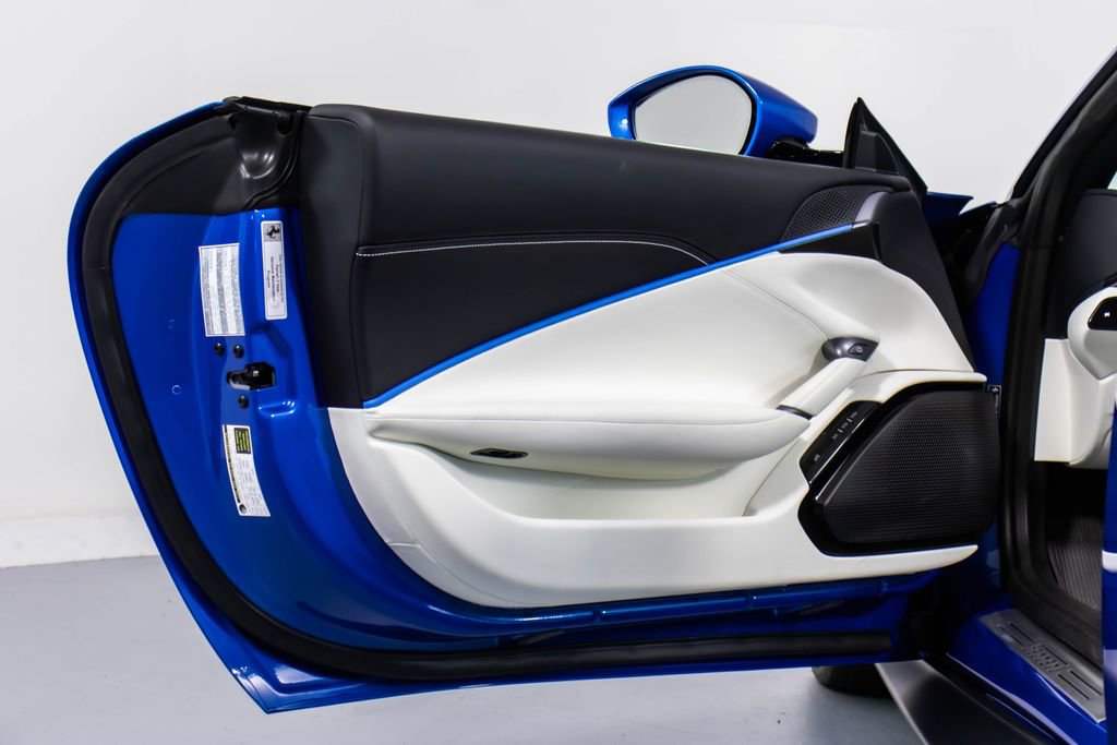 Certified 2025 Ferrari Roma Spider image 35