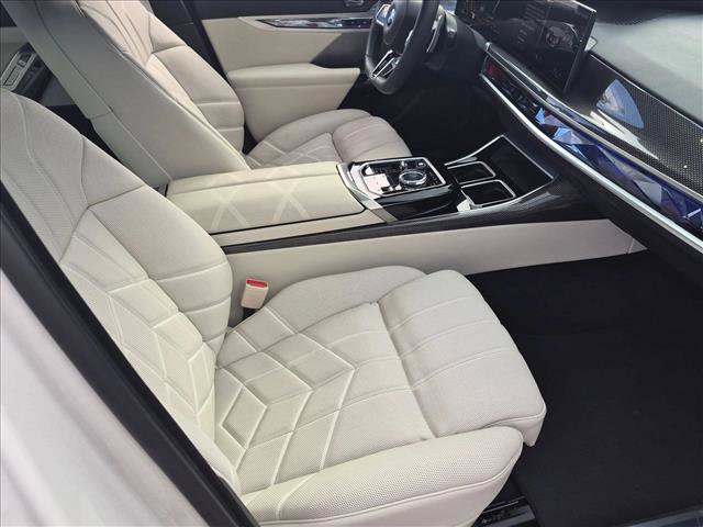 Used 2023 BMW 740i w/ Executive Package RWD image 19