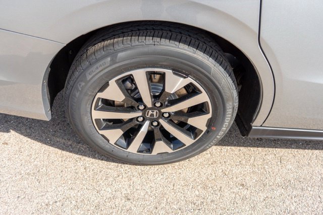 Used 2026 Honda Odyssey EX-L image 10