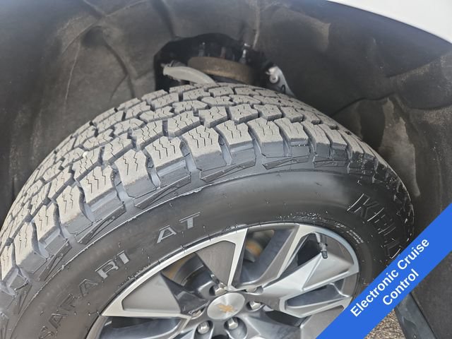 Used 2023 Chevrolet Silverado 1500 LT AWD/4WD image 27