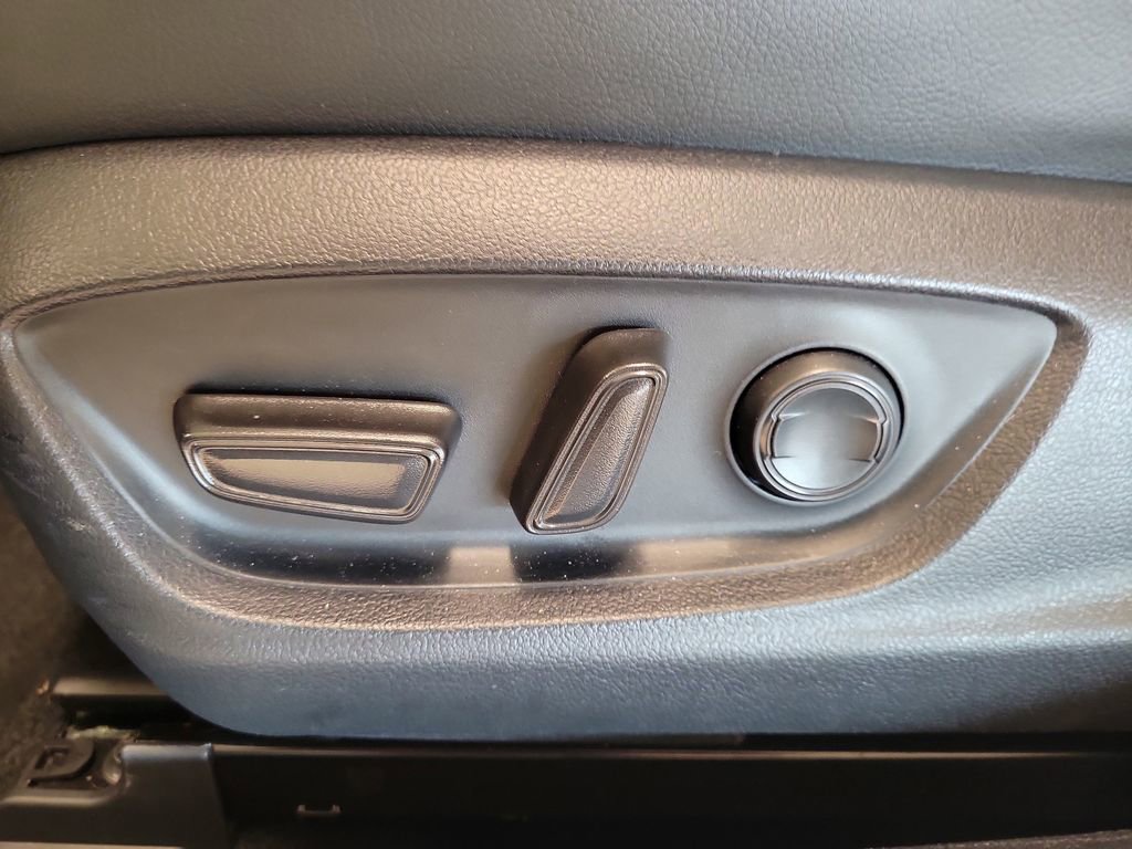 Certified 2024 Toyota Camry SE FWD image 12