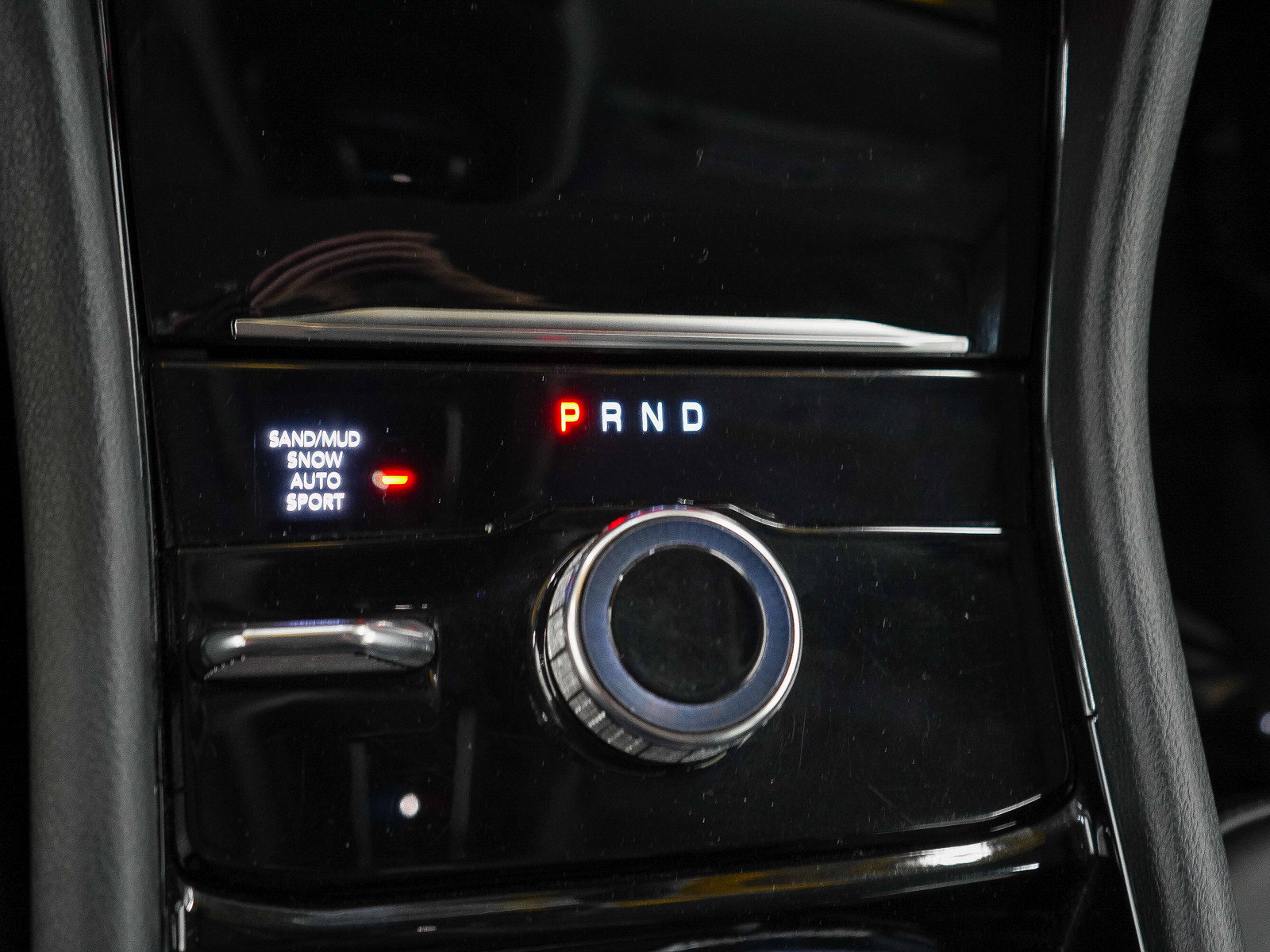 Used 2023 Jeep Grand Cherokee Limited AWD/4WD image 24