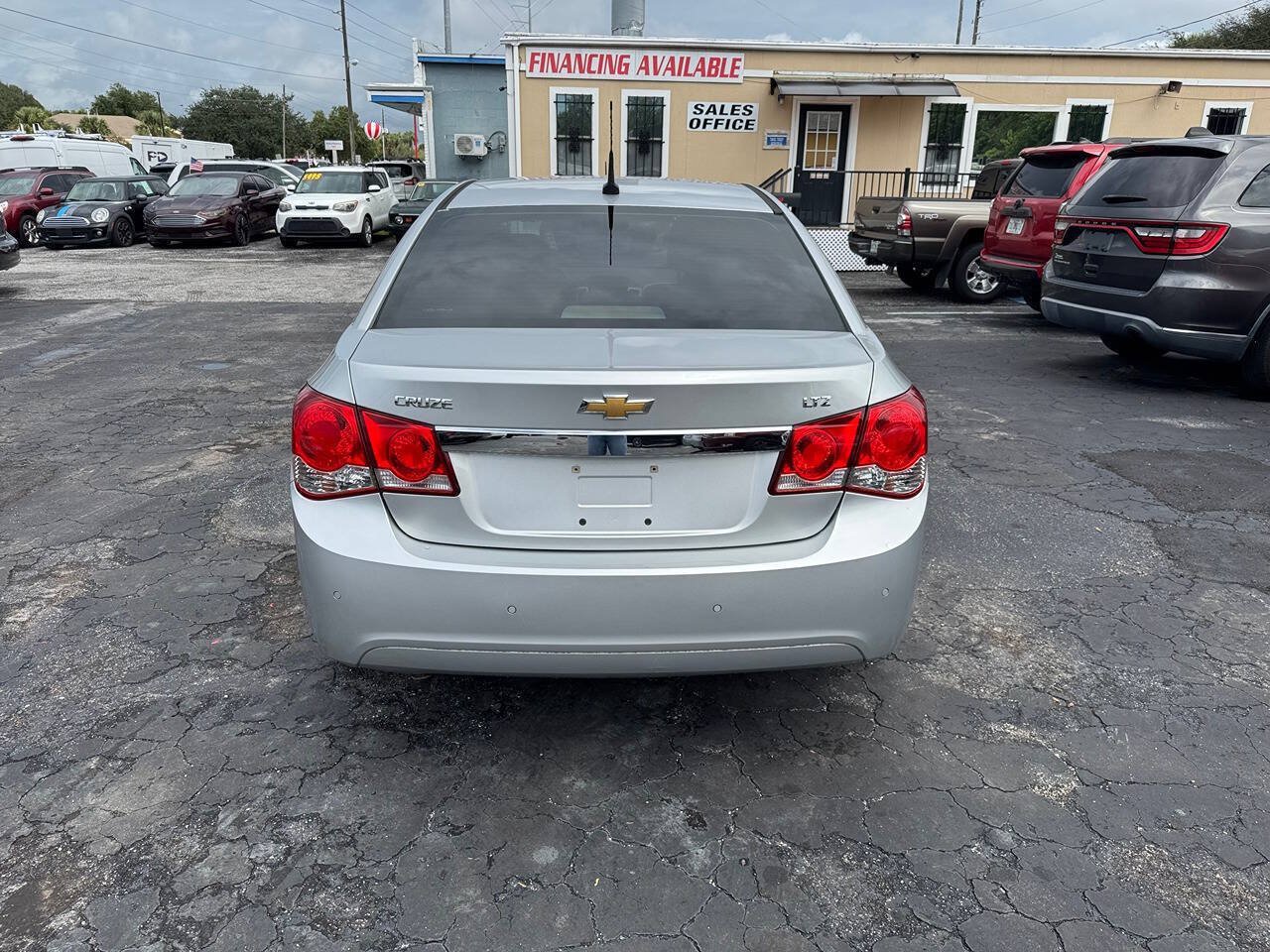 Used 2011 Chevrolet Cruze LTZ FWD image 7