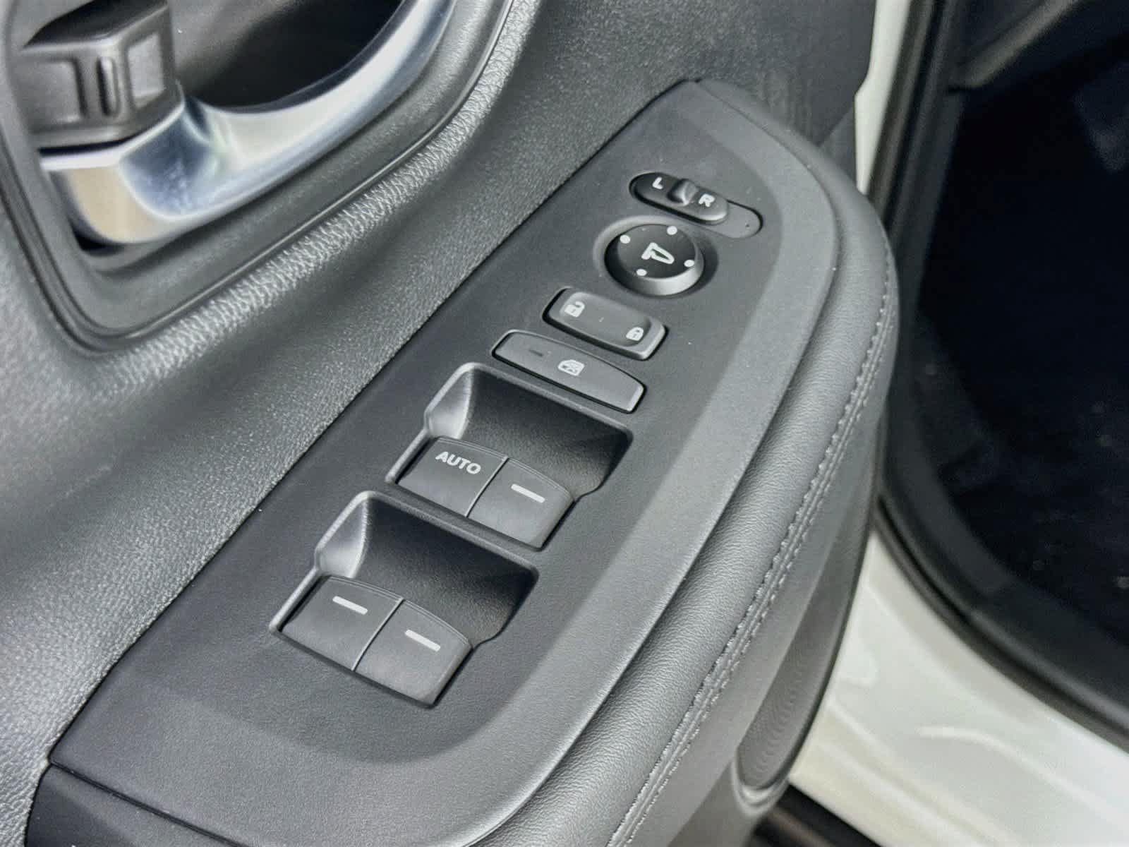 New 2027 Honda HR-V LX image 28