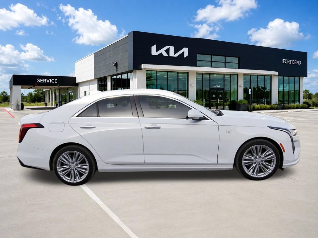 Used 2021 Cadillac CT4 Premium Luxury RWD image 4