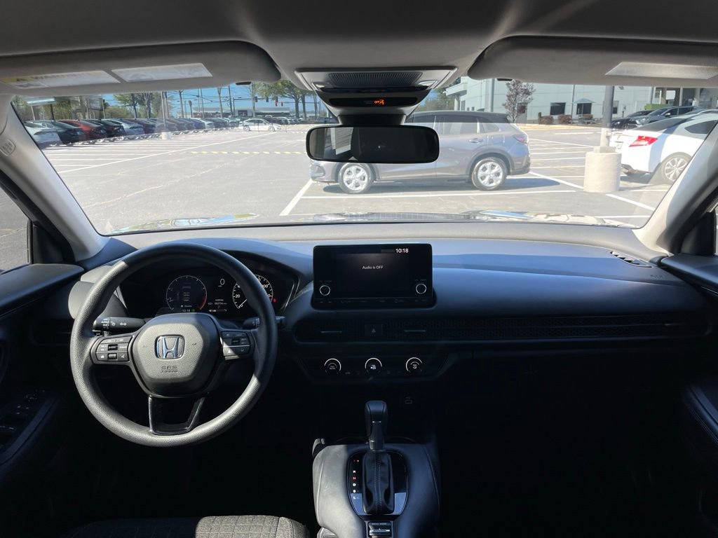 Certified 2025 Honda HR-V LX image 10