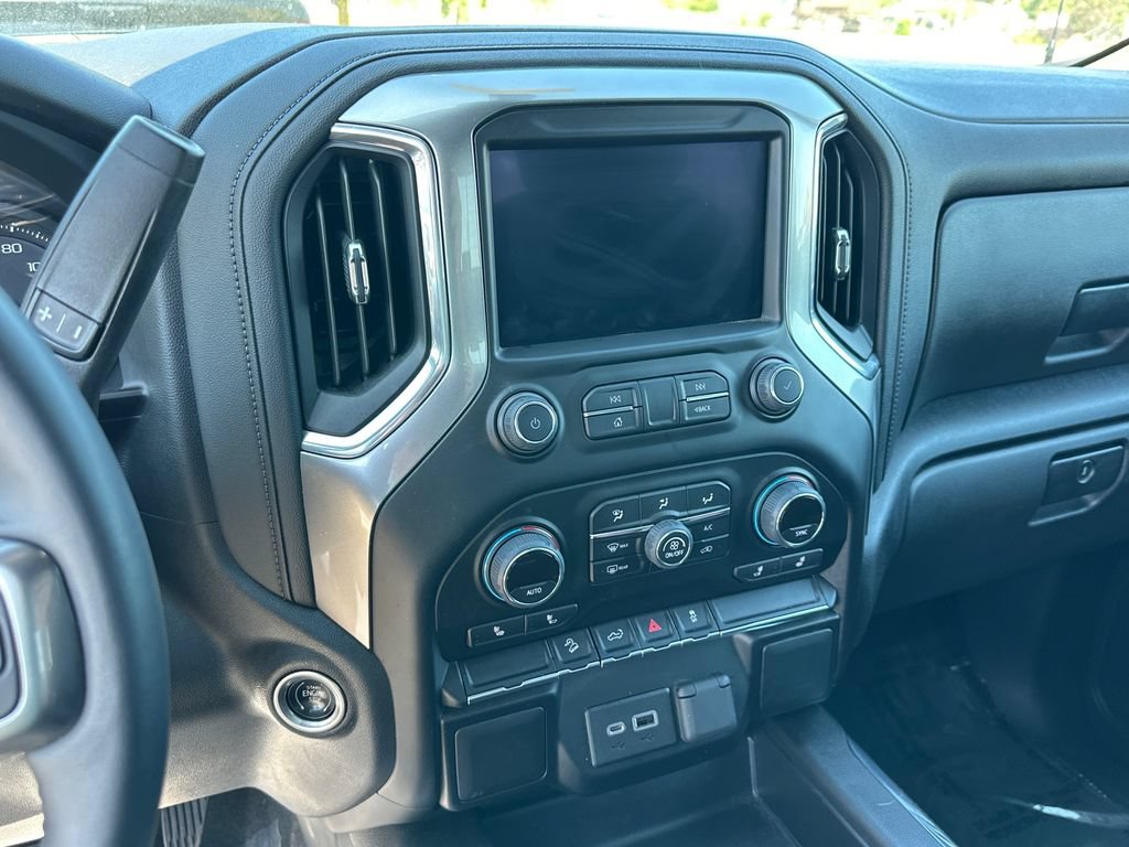Used 2022 Chevrolet Silverado 1500 RST AWD/4WD image 21