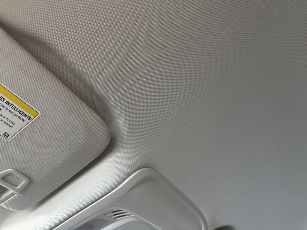 Certified 2025 Buick Envision Sport Touring image 25