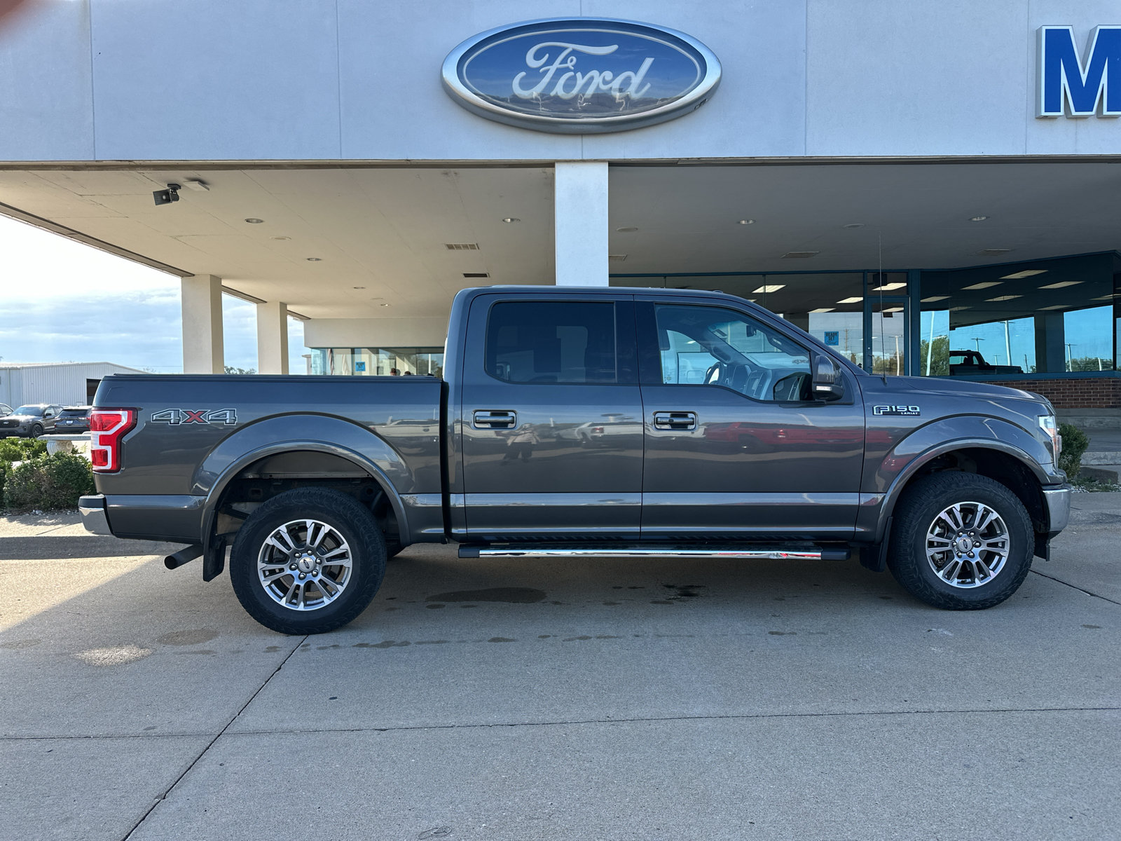 Used 2018 Ford F150 Lariat w/ Max Trailer Tow Package AWD/4WD image 10