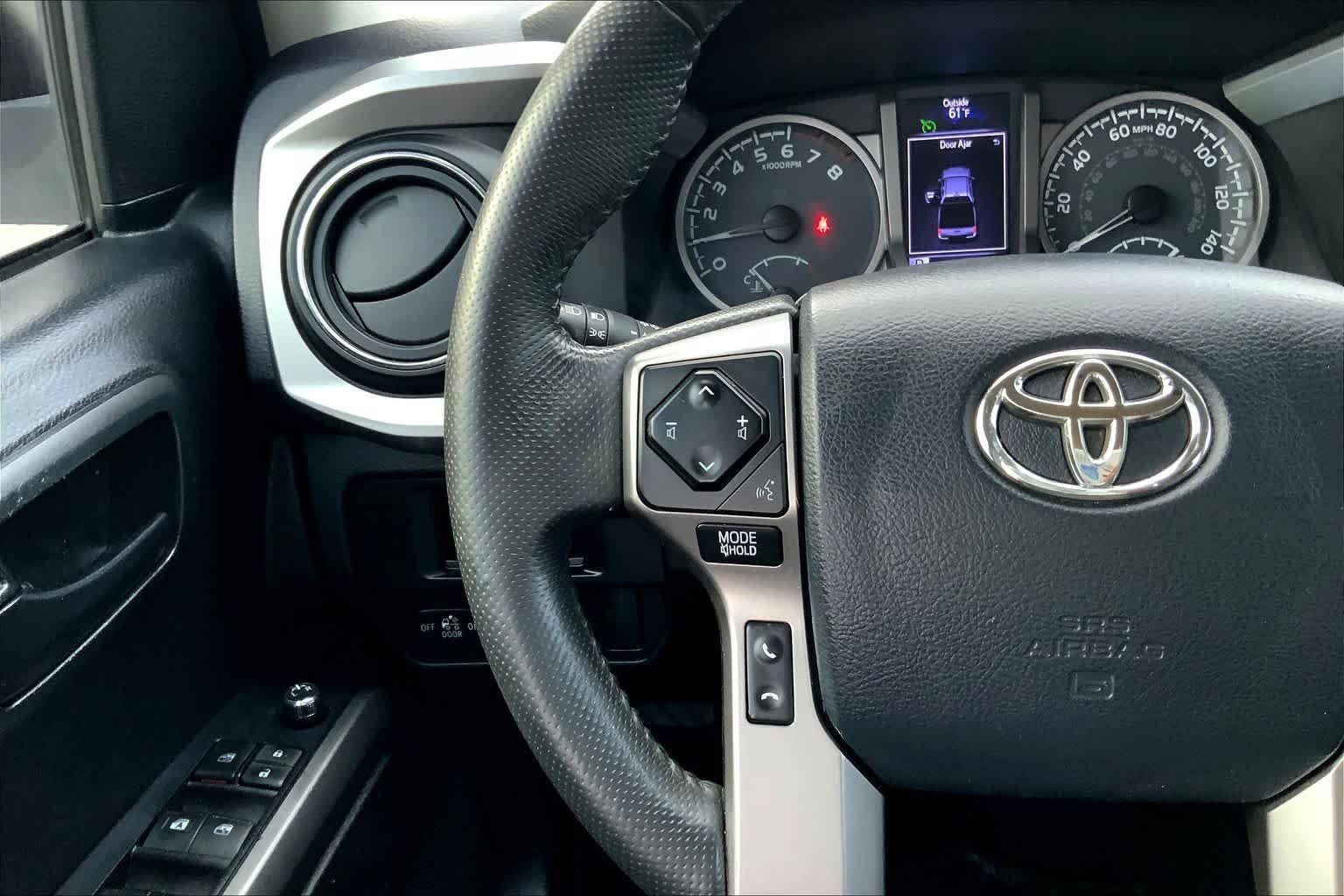 Used 2017 Toyota Tacoma SR5 w/ Tow Package image 23