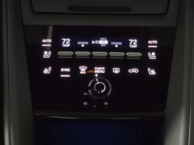 Certified 2025 Porsche Macan Electric image 23