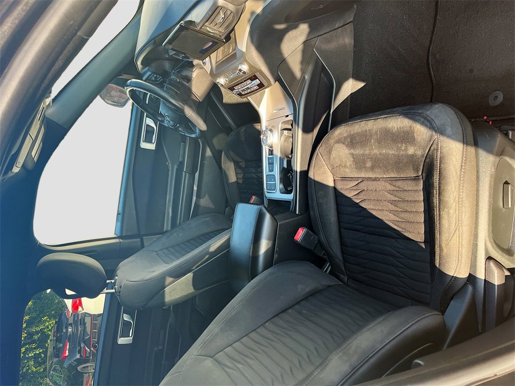 Used 2020 Ford Explorer XLT image 28