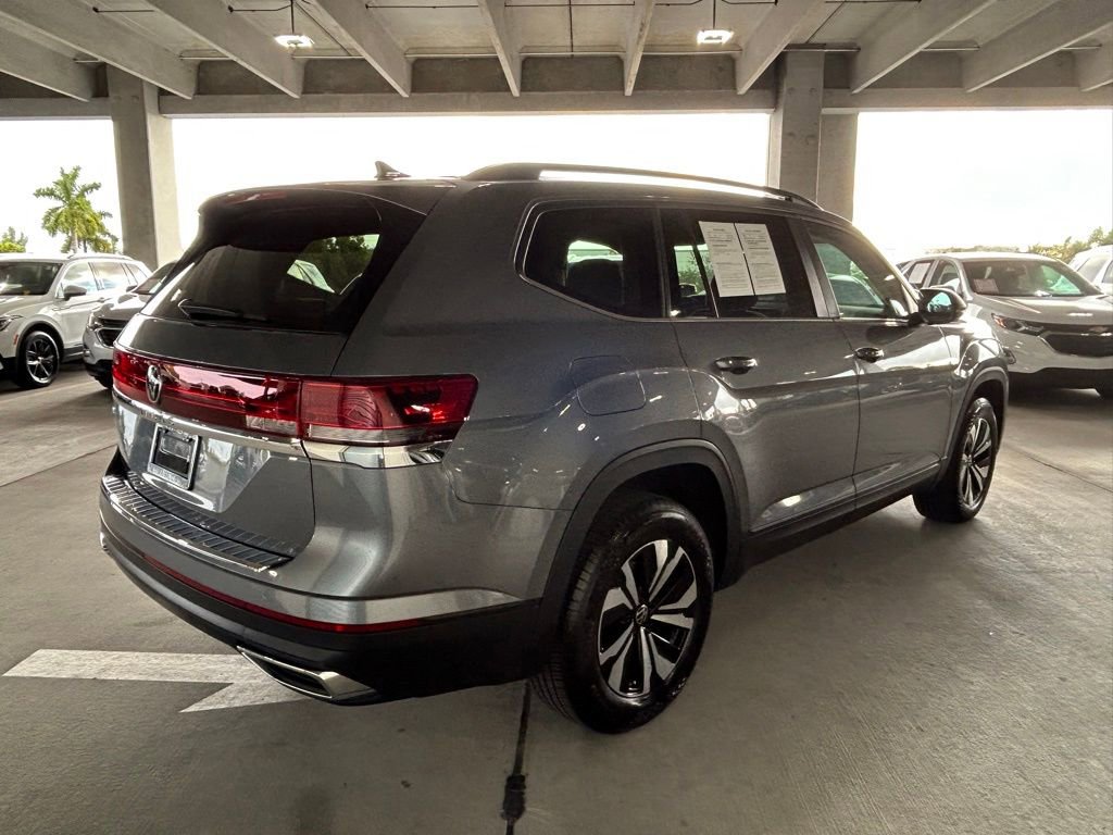 Used 2024 Volkswagen Atlas SE image 5