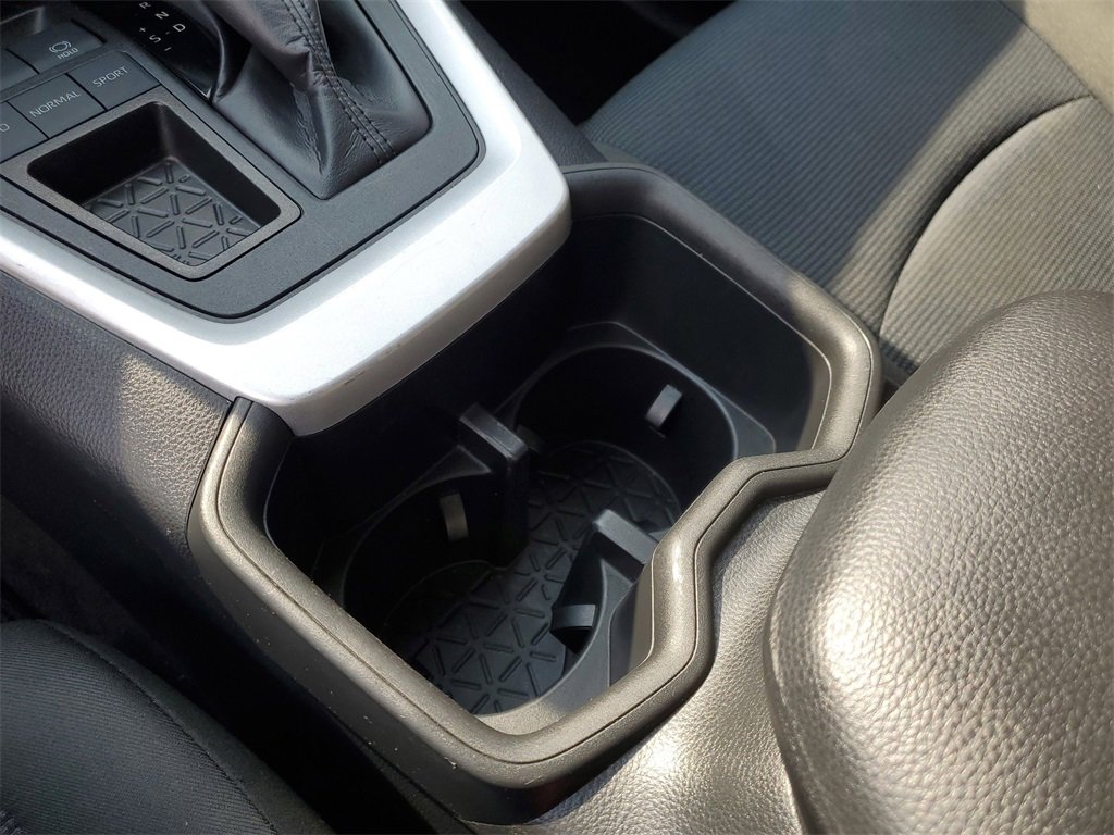 Used 2023 Toyota RAV4 LE image 29