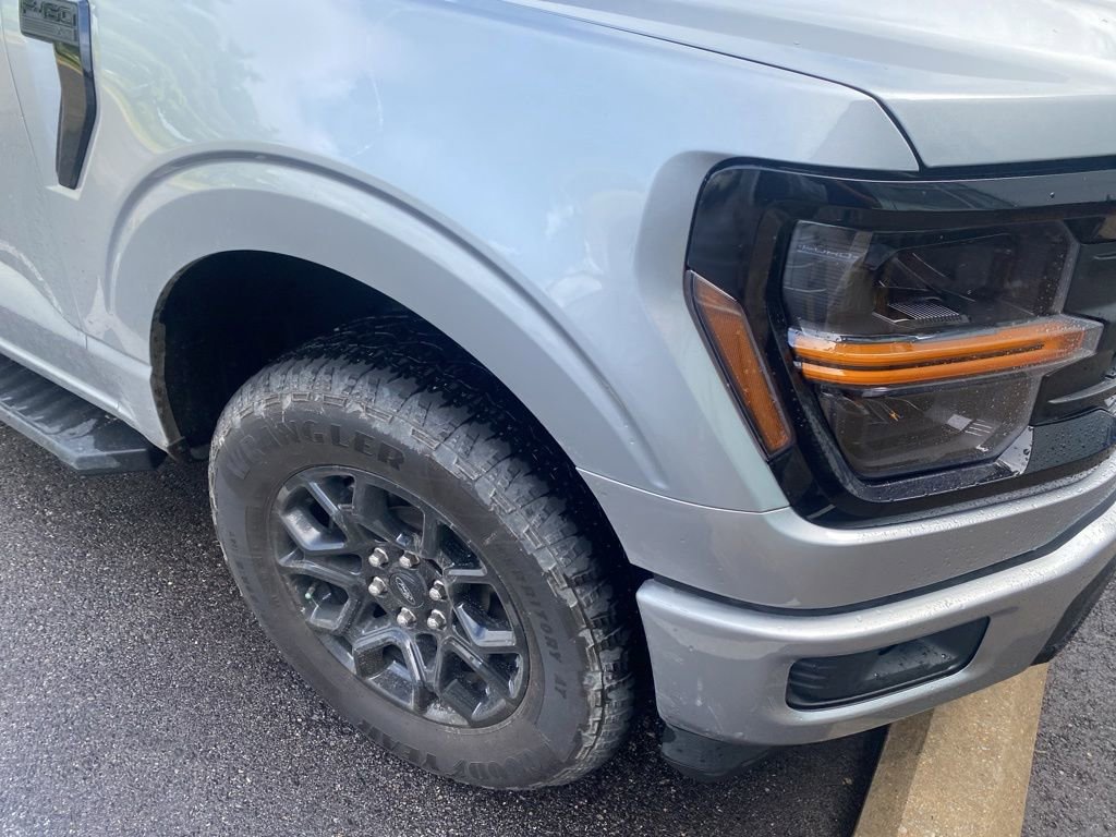 Certified 2025 Ford F150 XLT w/ Equipment Group 301A Standard AWD/4WD image 4