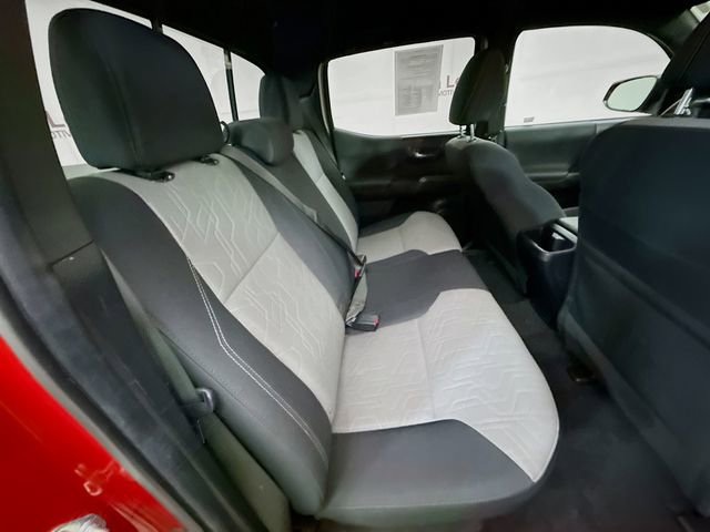 Used 2022 Toyota Tacoma TRD Sport AWD/4WD image 24