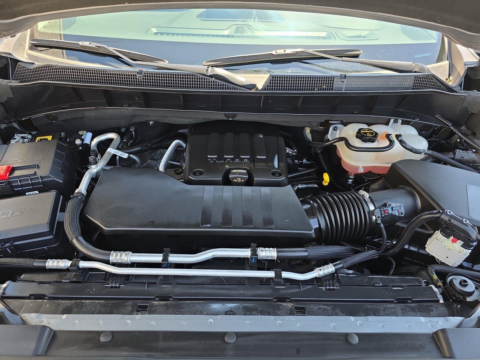 Certified 2025 Chevrolet Silverado 1500 Custom w/ LPO, Dark Essentials Package AWD/4WD image 37