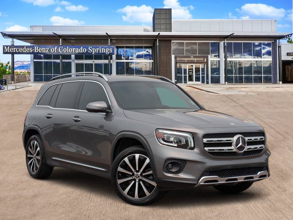Used 2021 Mercedes-Benz GLB 250 w/ Premium Package image 1