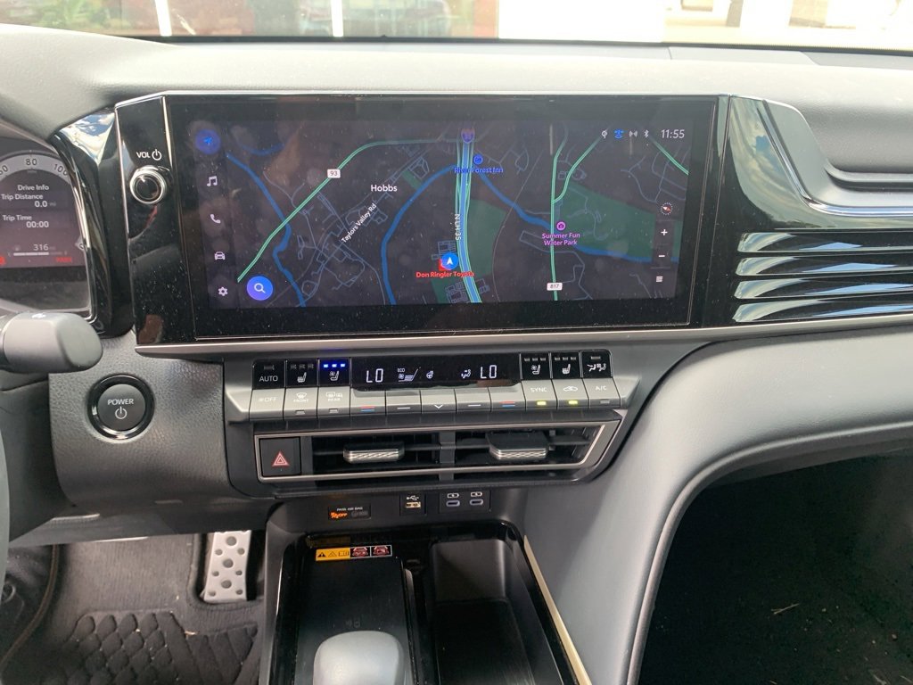 Used 2025 Toyota Camry XSE image 11