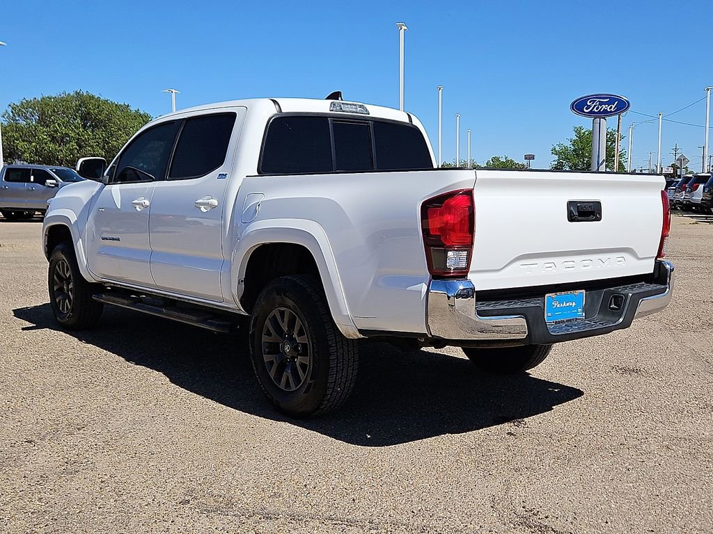 Used 2020 Toyota Tacoma SR5 w/ SR5 Appearance Package (SM) RWD image 2