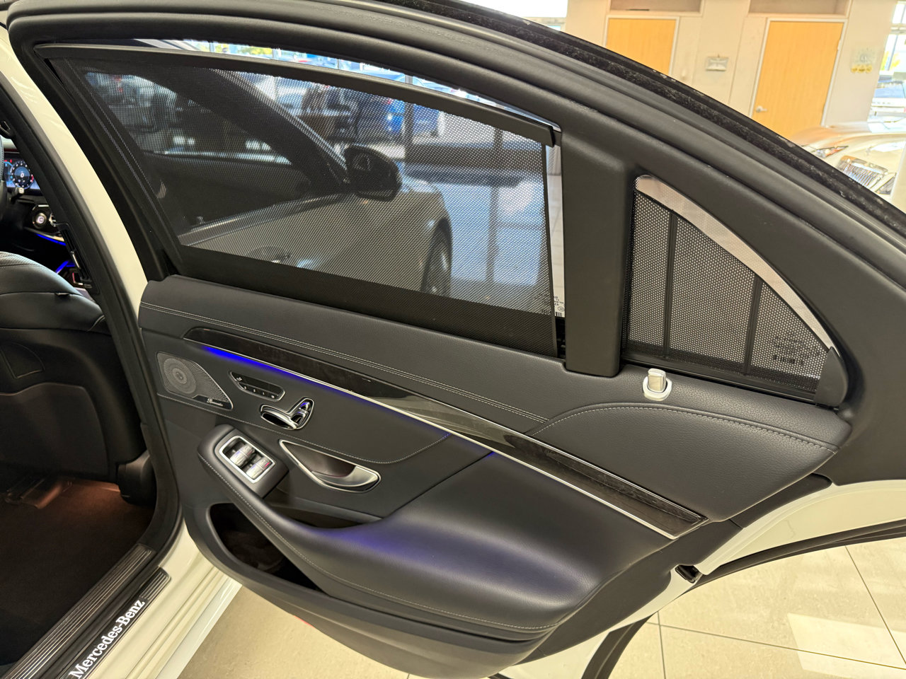 Used 2019 Mercedes-Benz S 450 Sedan w/ AMG Line Exterior image 22