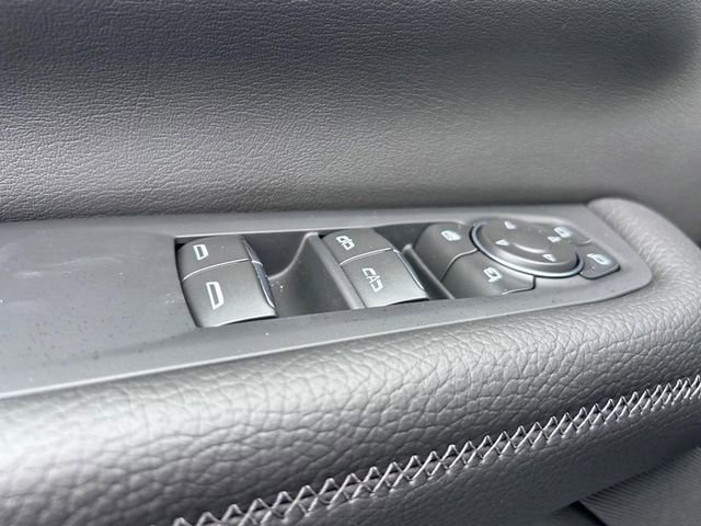 New 2025 GMC Yukon Denali w/ Denali Reserve Package image 23