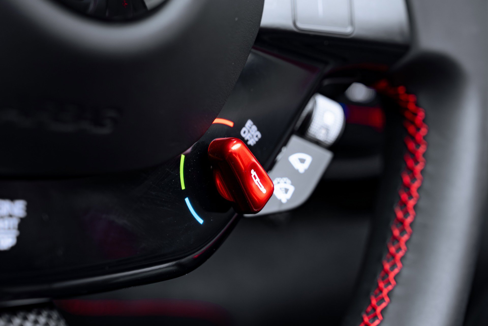 Used 2023 Ferrari 296 GTS RWD image 59
