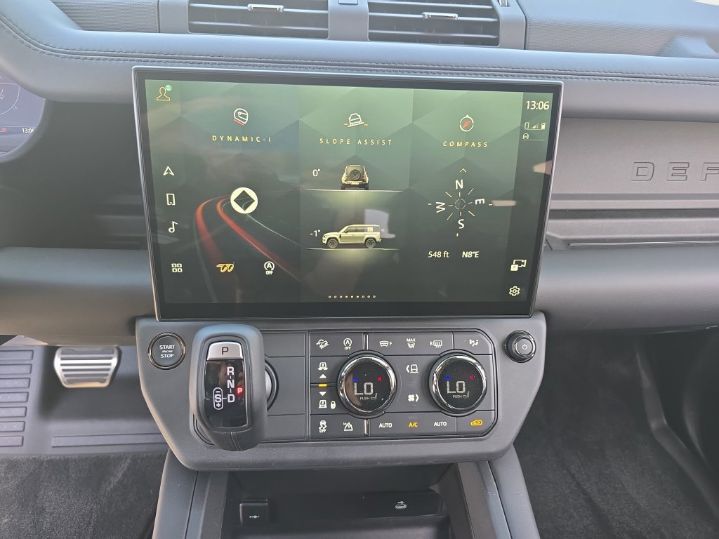 New 2026 Land Rover Defender 110 OCTA AWD/4WD image 21