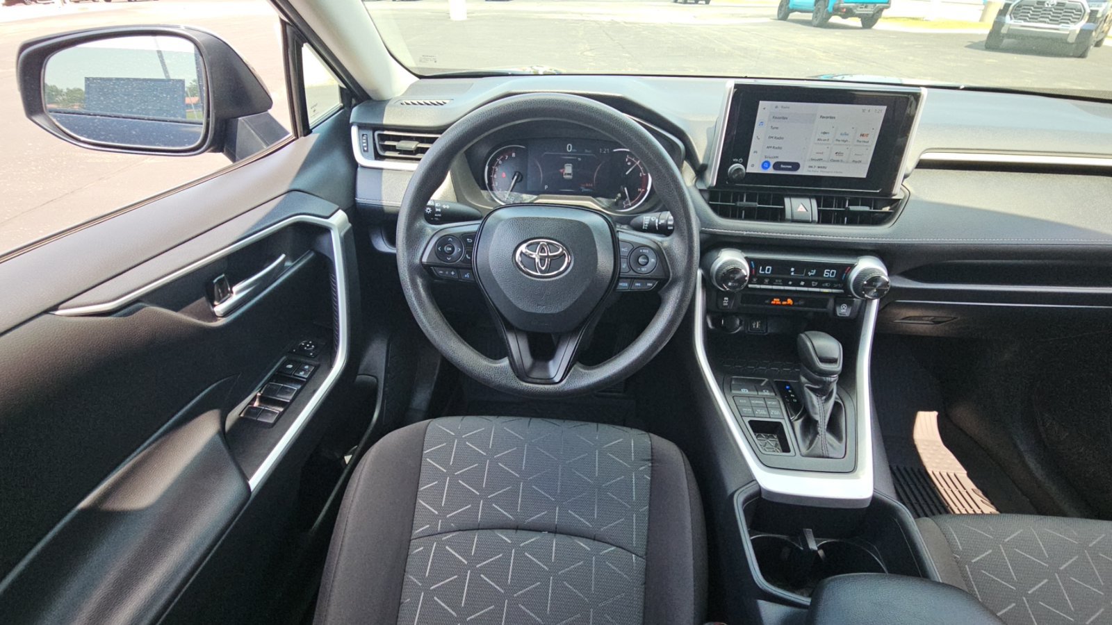 Certified 2025 Toyota RAV4 XLE AWD/4WD image 9