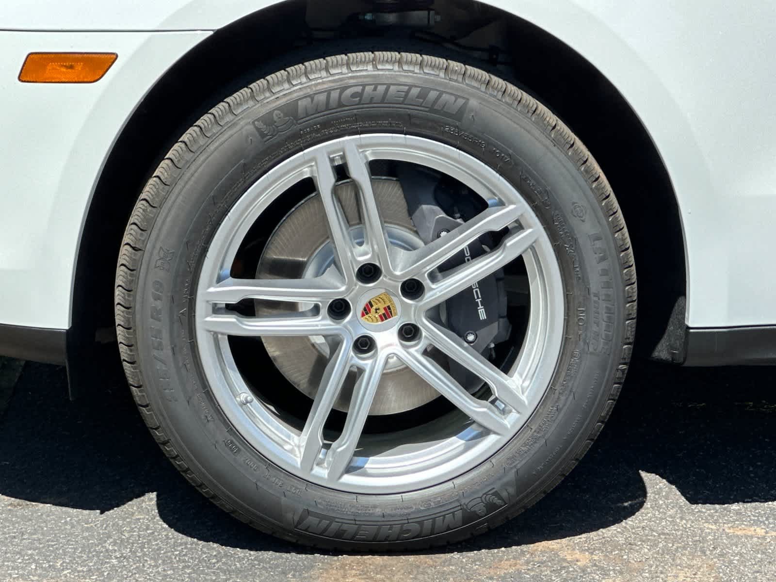 New 2026 Porsche Macan AWD/4WD image 30